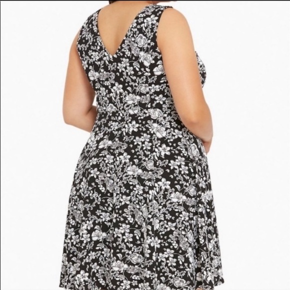 Torrid dress - Picture 2 of 5